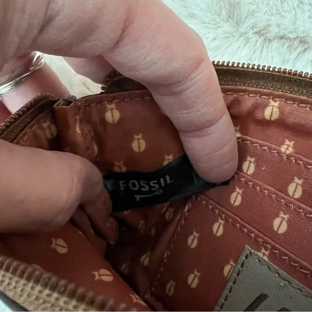FOSSIL Key Per floral print and brown leather wristlet